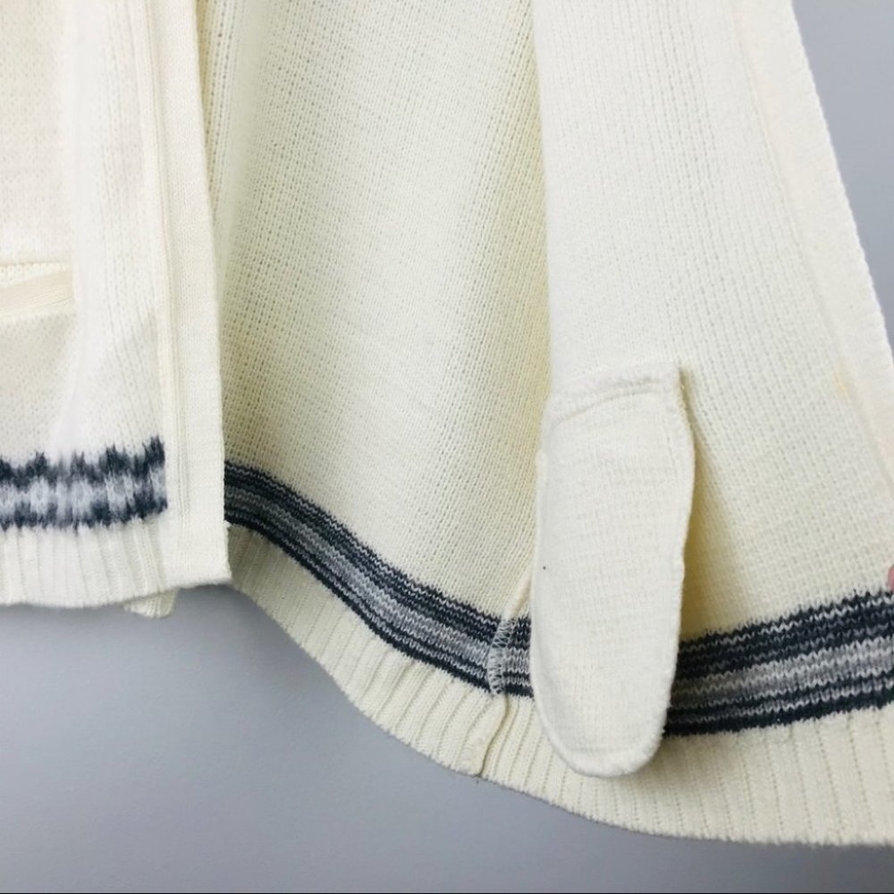 Ice Castles Drops Design  cap sleeve white cardigan size M - Picture 10 of 14